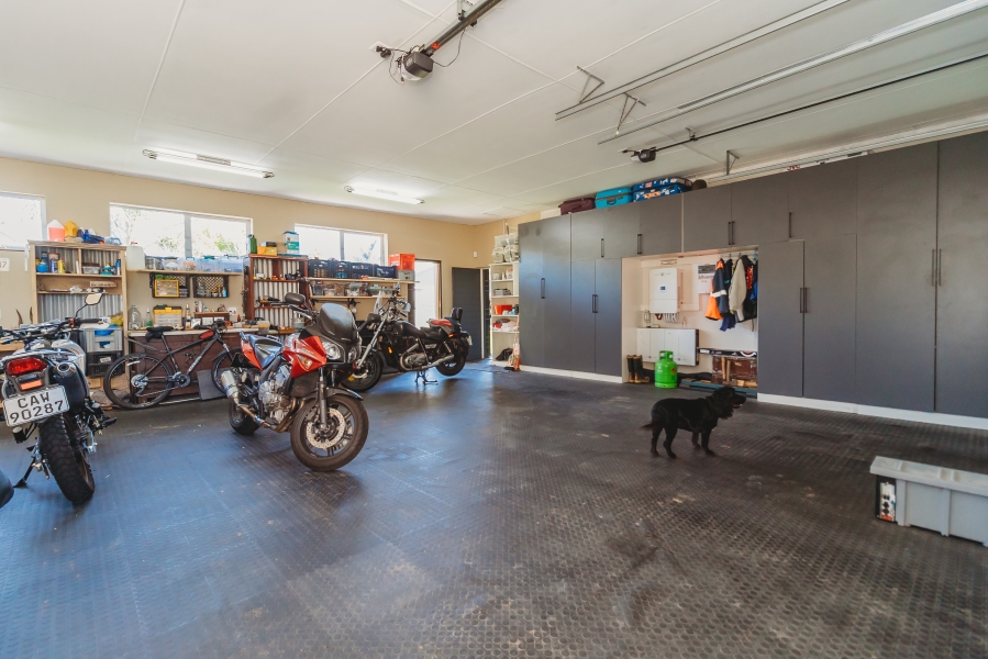 5 Bedroom Property for Sale in Heather Park Western Cape